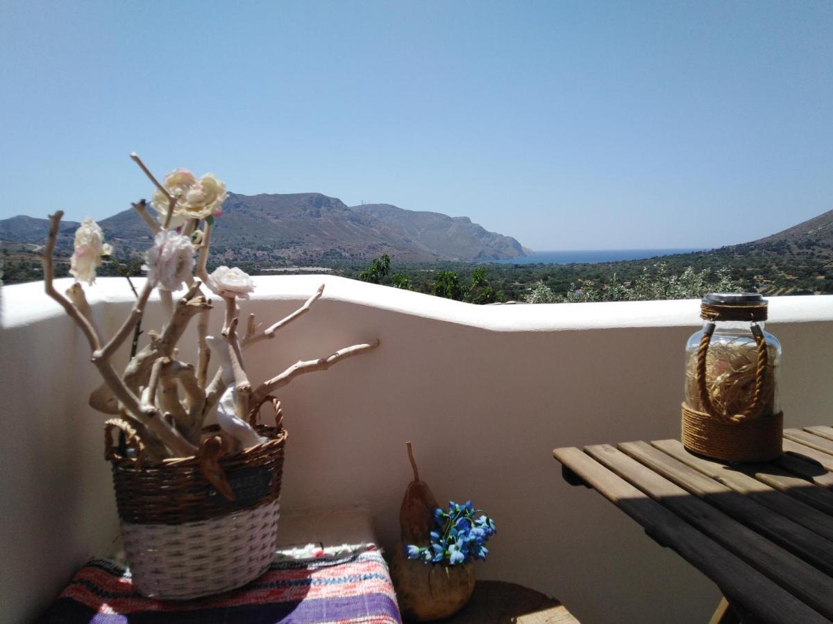 Tilos Island House Megálon Choríon Buitenkant foto